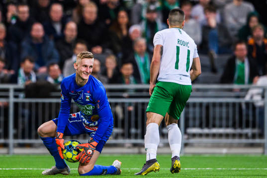 Varbergs målvakt Albin Svensson och Hammarbys Vladimir