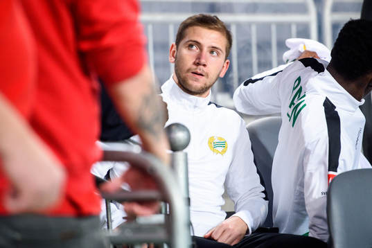 Hammarbys Darijan Bojanic på bänken före