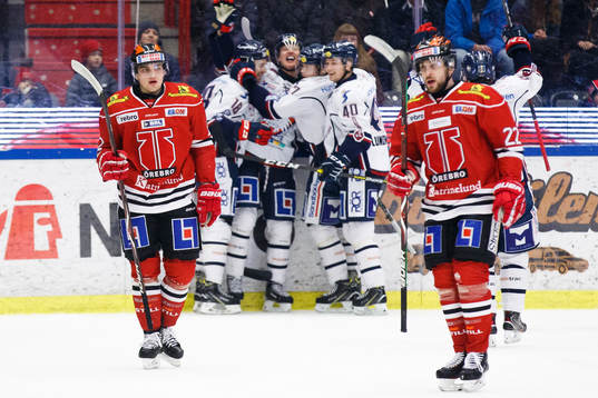 Örebros Glenn Gustafsson och Jonathan Andersson deppar