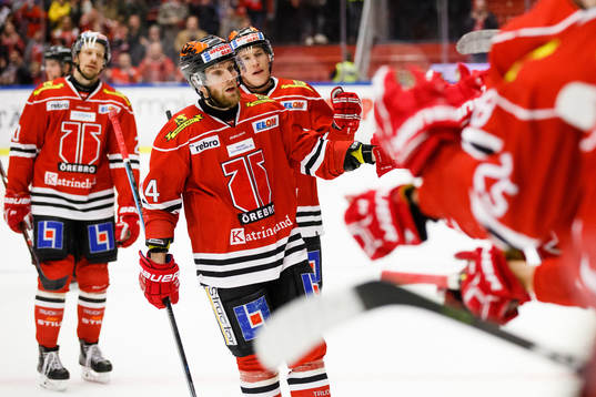Örebros Tom Wandell jublar