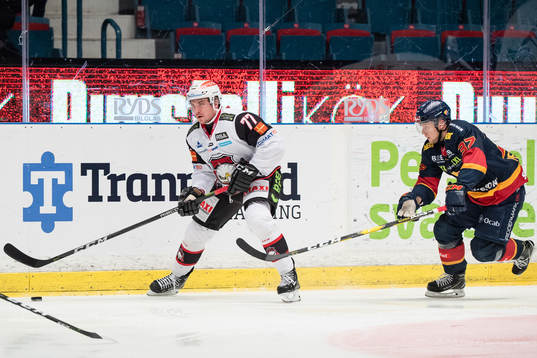 Malmö Redhawks Pontus Netterberg och Djurgårdens Jesper