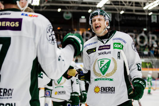 Färjestads Johan Ryno jublar