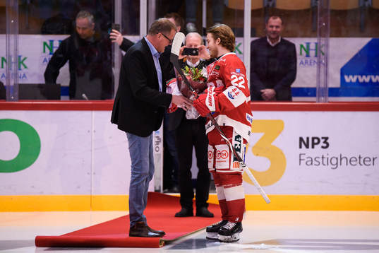 Timrås Emil Berglund hyllas