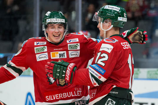 Frölundas Joel Mustonen jublar med 4-1 målskytten Max