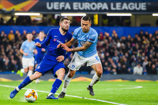 Mateo Kovacic of Chelsea and Arnor Traustason of Malmö FF