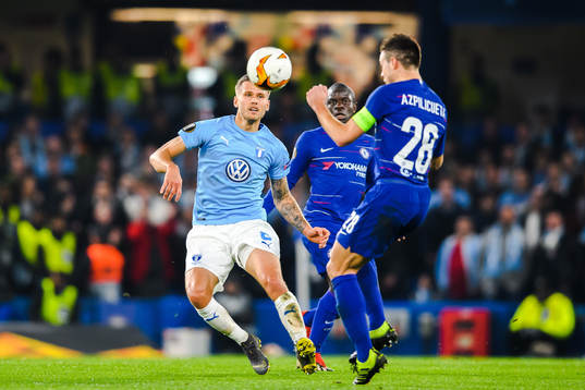 Arnor Traustason of Malmö FF and Cesar Azpilicueta of