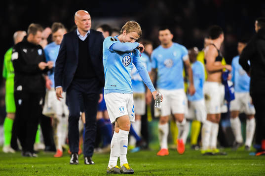Bläddra bland fler bilder av Football, Europa League, Chelsea - Malmö FF