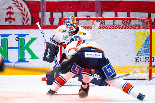Växjös målvakt Viktor Fasth