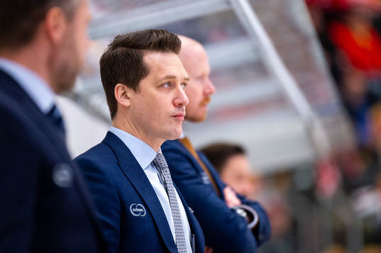 Växjös tränare Sam Hallam
