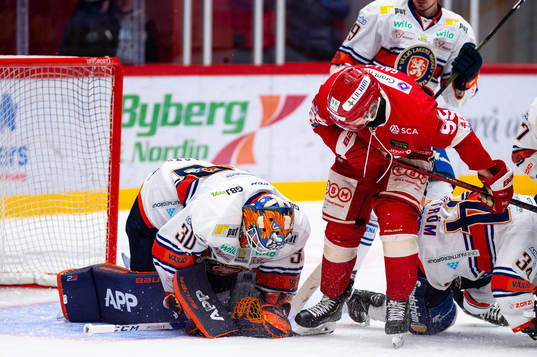 Växjös målvakt Viktor Fasth och Timrås Vilmos Gallo