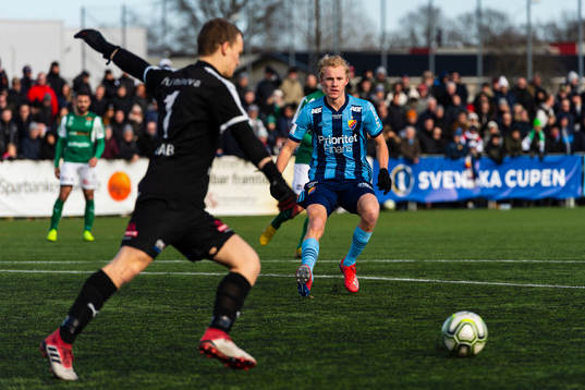 Djurgårdens Adam Bergmark Wiberg jagar Hässleholms