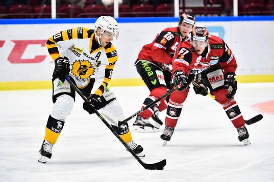 Skellefteås Joakim Lindström och Malmö Redhawks Emil