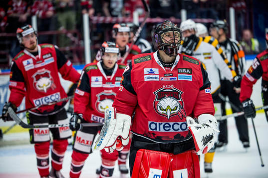 Malmö Redhawks målvakt Oscar Alsenfelt deppar