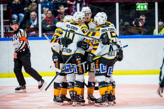 Skellefteås spelare jublar