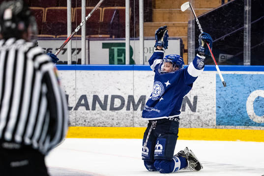Leksands Danielle Stone jublar