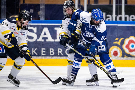 s Jessica Healey och HV71:s Lina Ljungblom  och Leksands