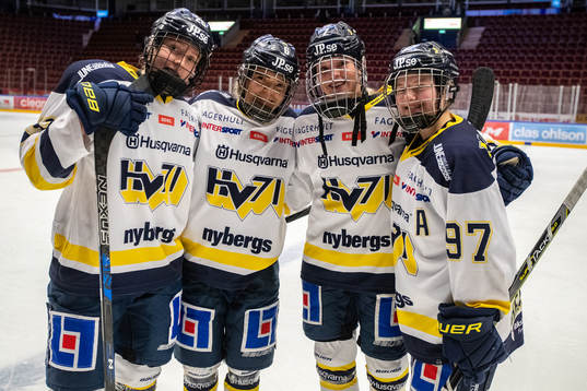 s Jenni Antonsson, Maja Beverin, Thea Johansson och Jessica