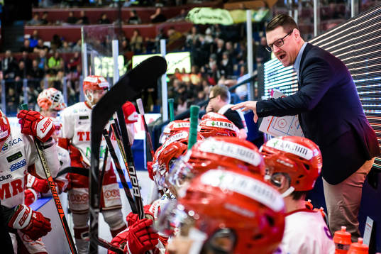 Timrås assisterande tränare Johan Thelin