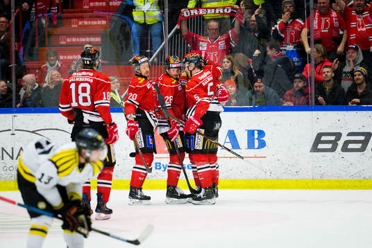 Örebros Jere Sallinen gör 3-1 och jublar och Brynäs Ryan
