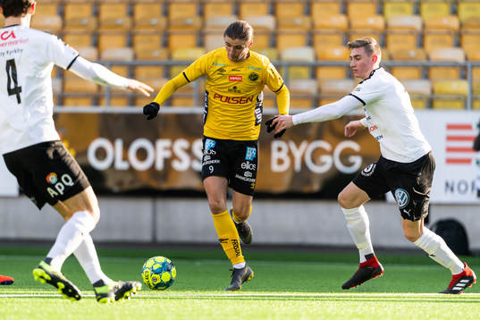 Elfsborgs Pawel Cibicki och Frejs Albin Hultin