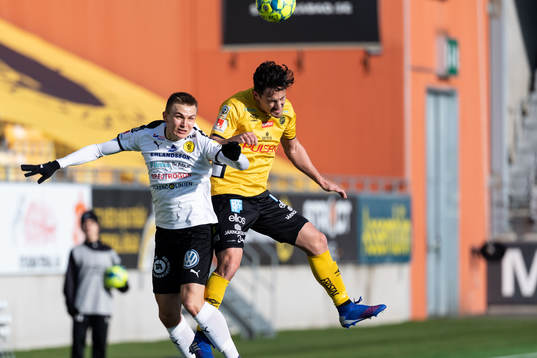 Frejs Oscar Krusnell och Elfsborgs Stefan Ishizaki