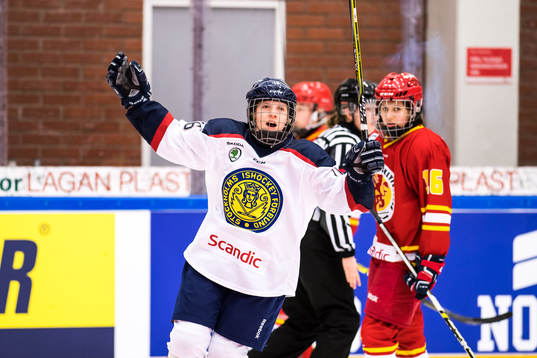 Stockholms Johanna Karlsson jublar