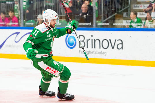 Rögles Mattias Sjögren jublar