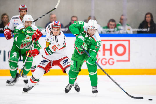 Moras Michael Haga och Rögles Jonas Ahnelöv