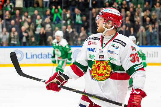 Moras Moras Jonathan Carlsson deppar