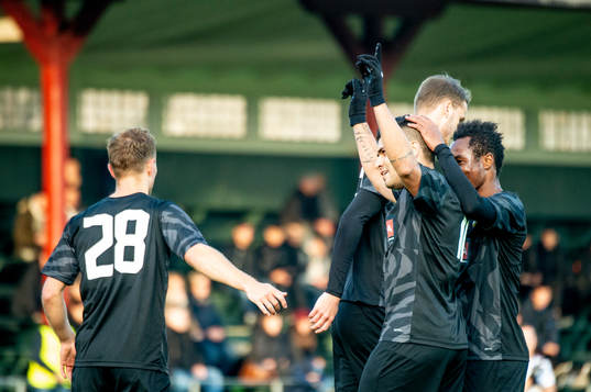 Häckens Paulo De Oliveira jublar