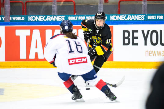 Stockholms Moa Carlsson och Södermanlands Mindy Lindholm