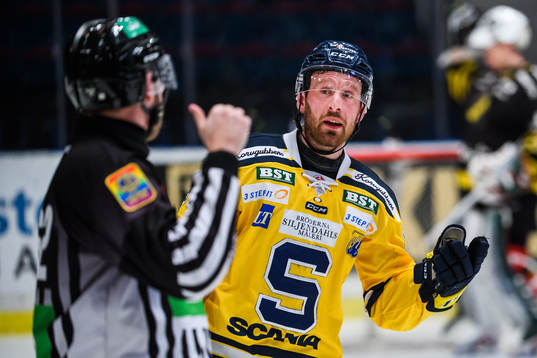Södertäljes Stefan Gråhns reagerar