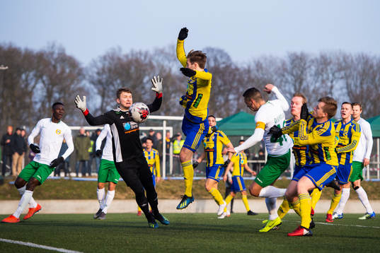 Hammarbys Nikola Djurdjic oroar mot Eskilsminnes Pontus