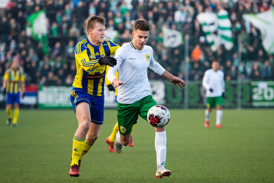 Hammarbys Alexander Kakaniclic och Eskilsminnes Victor
