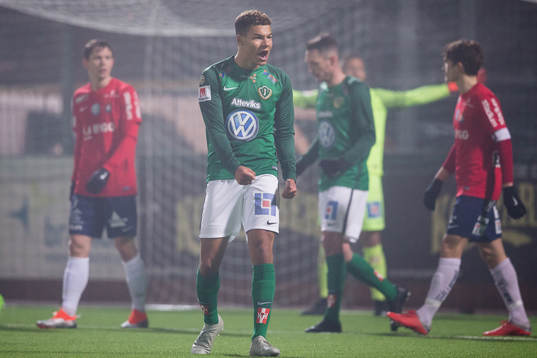 Jönköpings Alexander Jallow jublar