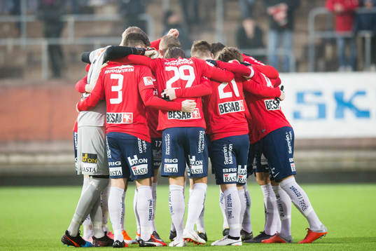 Örgryte samlade innan fotbollsmatchen i Svenska Cupen