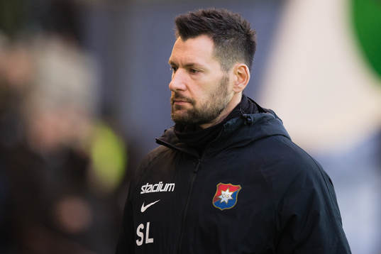 Örgrytes assisterande tränare Stojan Lukic innan