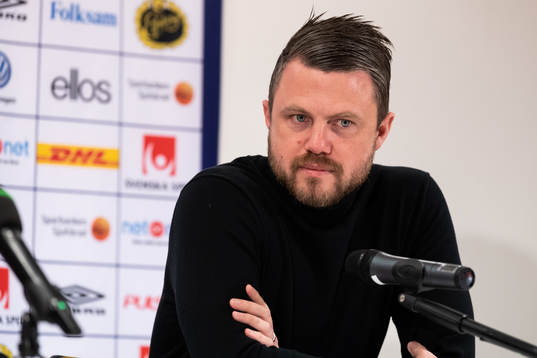 manager Jimmy Thelin