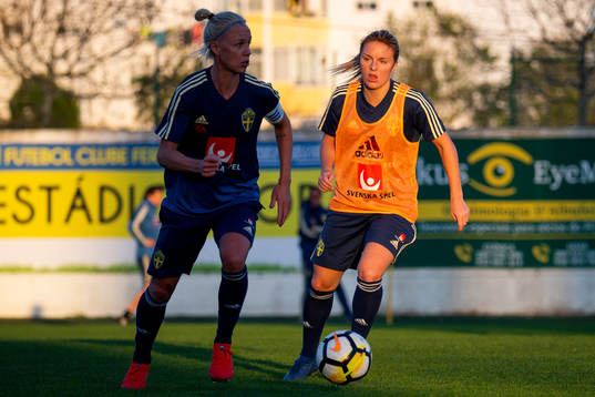 Caroline Seger och Mimmi Larsson