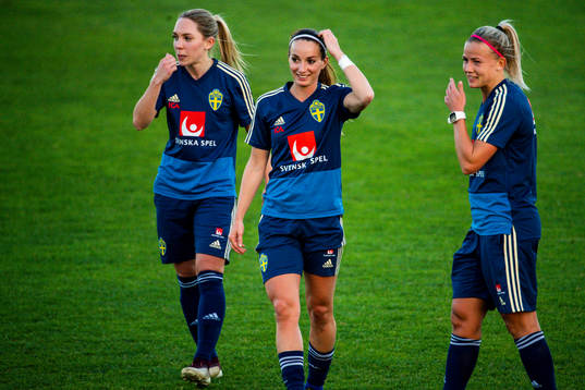 Elin Rubensson, Kosovare Asllani