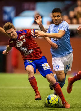 Malmö FFs Romain Gall och Östers Carl Johansson