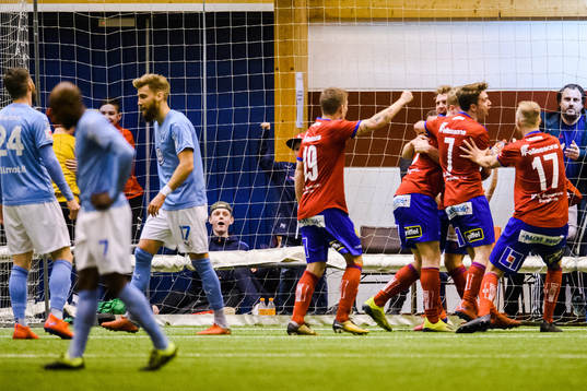 Bläddra bland fler bilder av Fotboll, Svenska cupen, Öster - Malmö FF