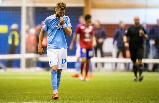 Malmö FFs Rasmus Bengtsson deppar