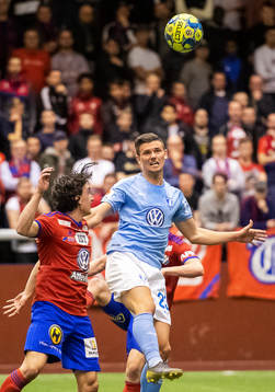 Malmö FFs Marcus Antonsson och Östers Mattias Pavic