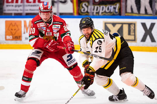 Moras Nils Carnbäck och Brynäs Simon Bertilsson