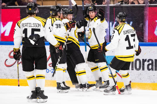 Brynäs Tomi Sallinen jublar