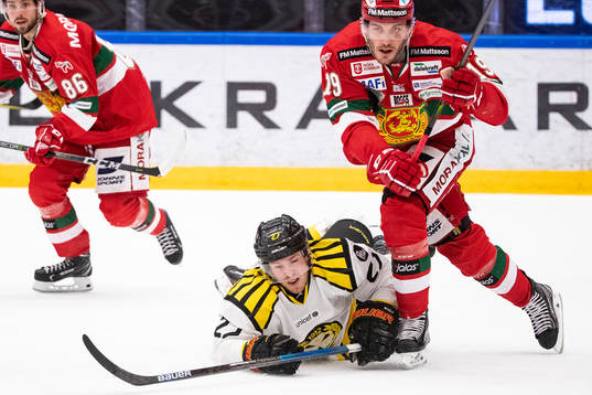 Brynäs Emil Forslund  och Moras John Persson