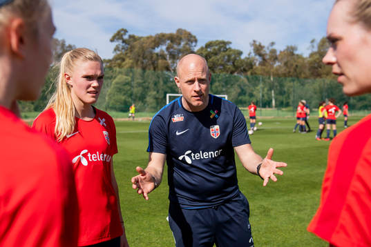 Kristine Leine and Anders Jacobson, assistant coach of