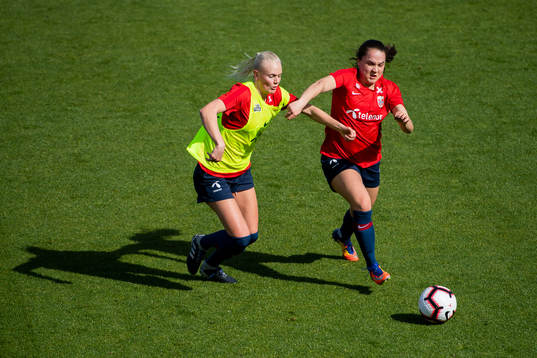 Karina Sævik and Heidi Elisabeth Ellingsen of Norway