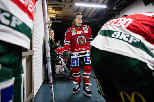 Frölundas Max Friberg innan ishockeymatchen i SHL mellan